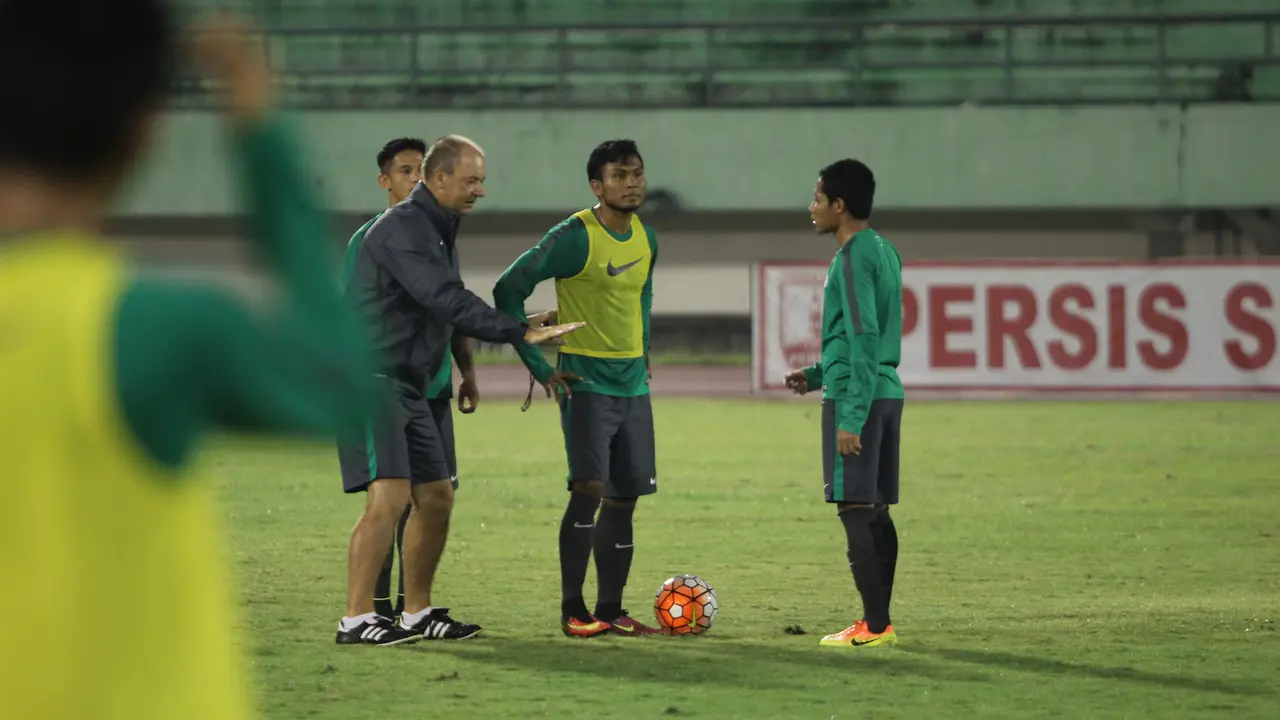 Latihan perdana timnas Indonesia