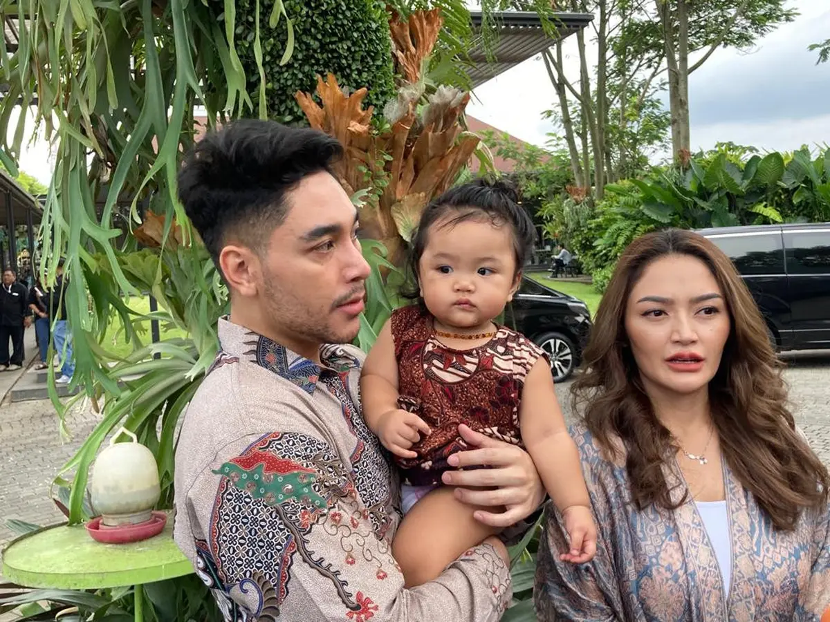 Siti Badriah dan Krisjiana Baharudin Ungkap Rutinitas Jelang Ramadhan,  Ziarah ke Makam Orangtua - Islami Liputan6.com