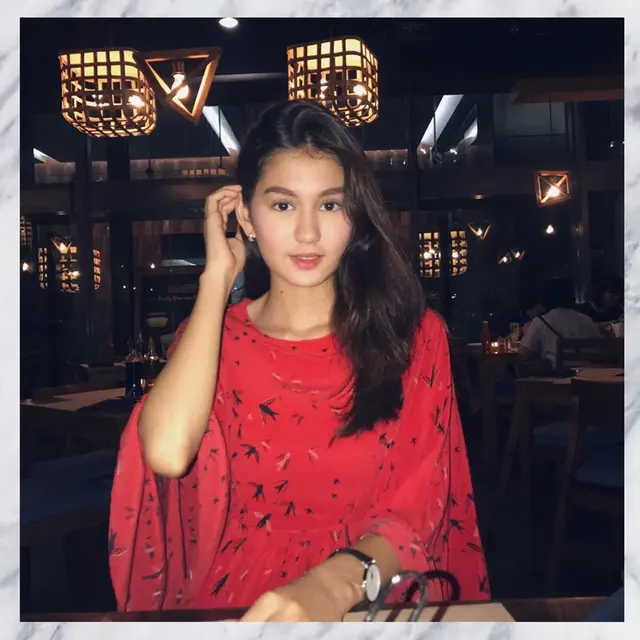 6 Potret Cantik Zoe Jackson, Kekasih Aditya Zoni yang Mirip Irish Bella