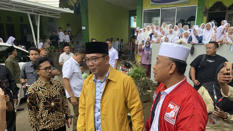 Ketua Tim Kampanye Daerah (TKD) Prabowo-Gibran Jawa Barat, Ridwan Kamil (RK) mengungkapkan alasan Prabowo Subianto memilih kampanye perdana di Jawa Barat (Jabar).