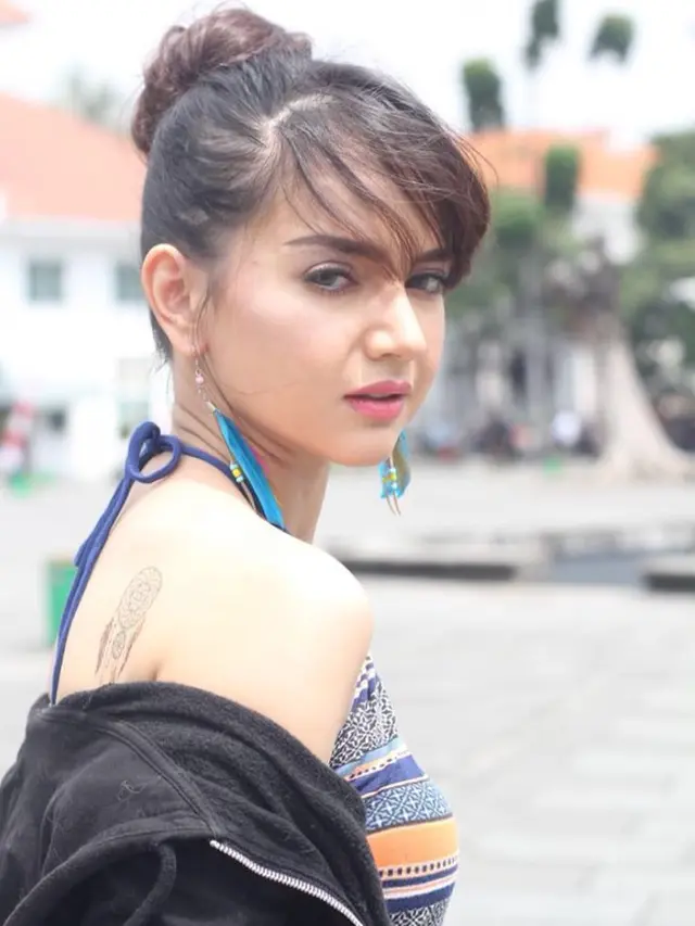 Dijuluki Ratu FTV, Ini 7 Pesona Angelica Simperler Bak ABG (Stok)