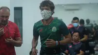 Kiper Persikabo, Dwi Kuswanto. (Bola.com/Permana Kusumadijaya)