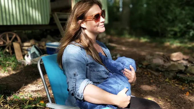 [Fimela] Ibu Menyusui