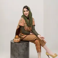 "Apa bedanya waktu menjadi artis dan menjadi istri seorang Wakil Gubernur?" tanya Andre Taulany pada Arumi Bachsin. (Instagram/arumibachsin_94)