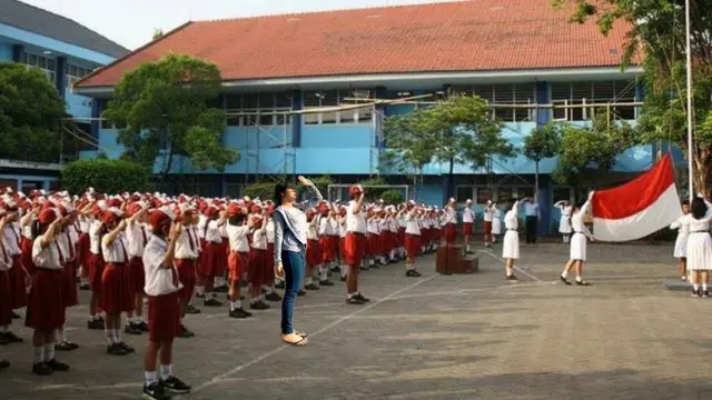 Edit foto kocak (Sumber: Twitter/@Nunuuu21)