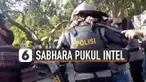 Belakangan viral video sejumlah aparat berpakaian preman dipukul polisi Sabhara yang mengamankan seorang mahasiswa di Jambi.