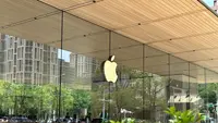 Apple Naikkan Harga MacBook hingga iPad, iPhone Aman?