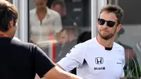 Jenson Button akan menjadi pengganti Fernando Alonso yang memutuskan absen di GP Monaco demi membalap di Indianapolis 500. (AFP/Toshifumi Kitamura)