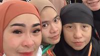 Iis Dahlia tunjukkan momen haru Bersama keluarga. (credit:instagram.com/isdadahlia)