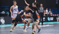 Pertandingan semifinal Campus League 2026 Basketball The Nationals kategori putri antara Soegijapranata Catholic University (SCU) melawan Universitas Kristen Satya Wacana (UKSW) yang berlangsung di Basketball Court Universitas Pelita Harapan (UPH), Karawaci, Tangerang, Banten, Jumat (12/6/2026). (Bola.com/Campus League)