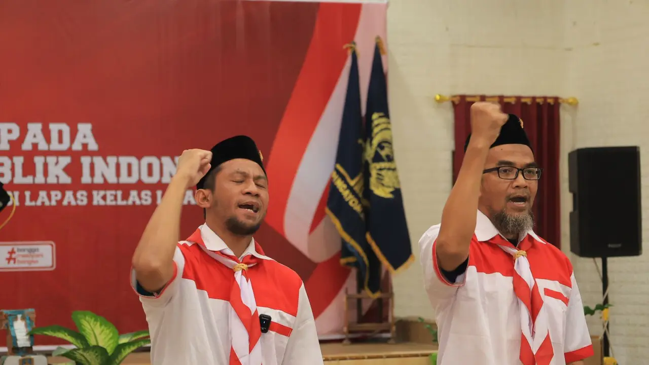 Syahrullah maupun Fahrurrozi saat deklarasi setia NKRI di Lapas Madiun. (Istimewa)