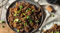 Bulgogi daging khas Korea Selatan enak dengan bumbu sederhana dan tak lama membuatnya. (Brent Hofacker/Shutterstock)