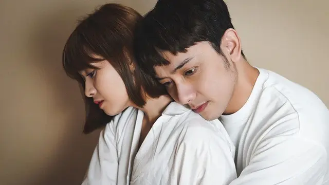 6 Potret Akrab Chika Jessica dan John Martin, Didoakan Berjodoh Oleh Netizen