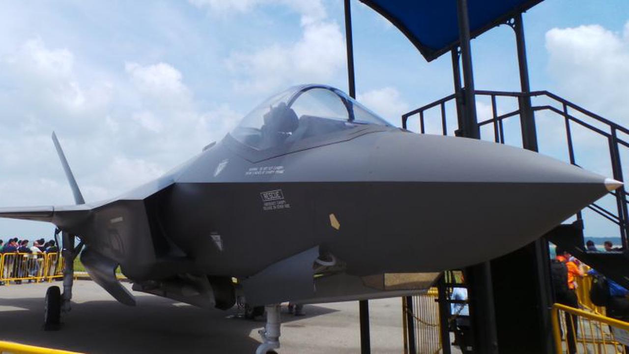 F-35 dalam Singapore Airshow 2016.