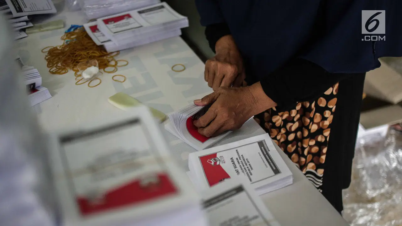 Pelipatan Surat Suara KPU Jakarta Pusat