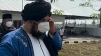 Momen ustaz Derry Sulaiman di lapas Nusakambangan. [IG: @derrysulaiman]