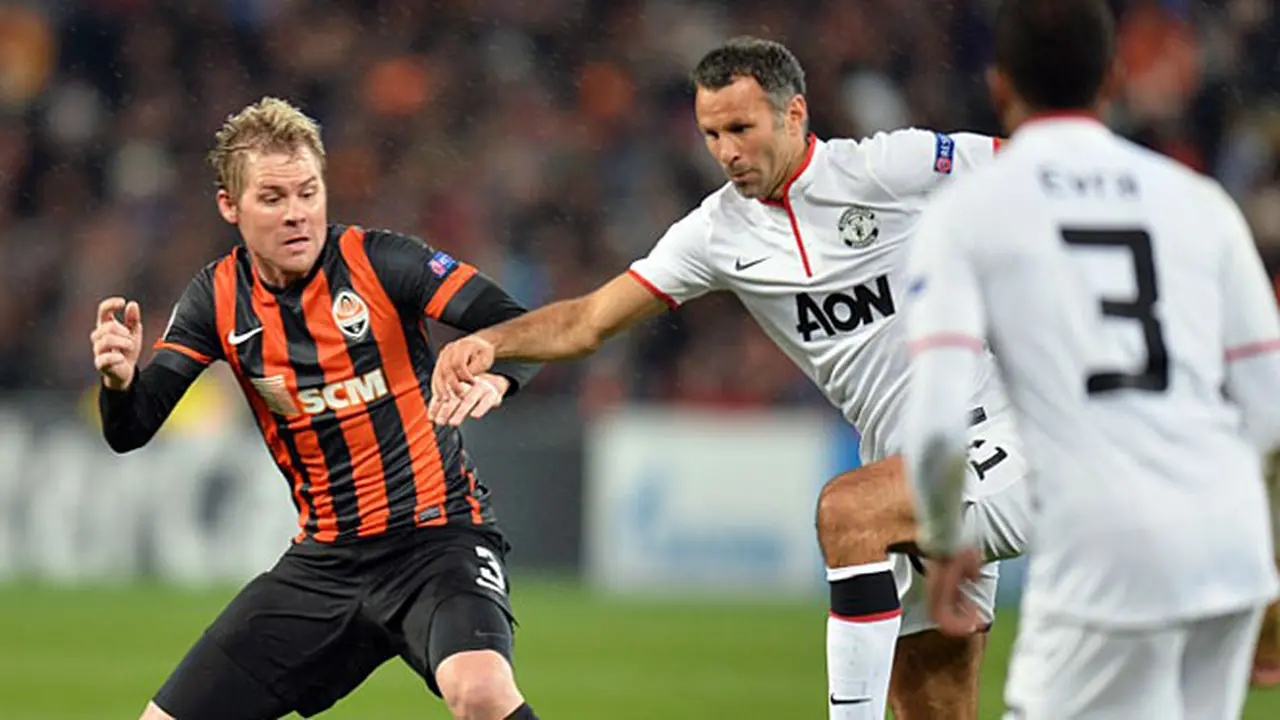 ryan-giggs-131003a.jpg