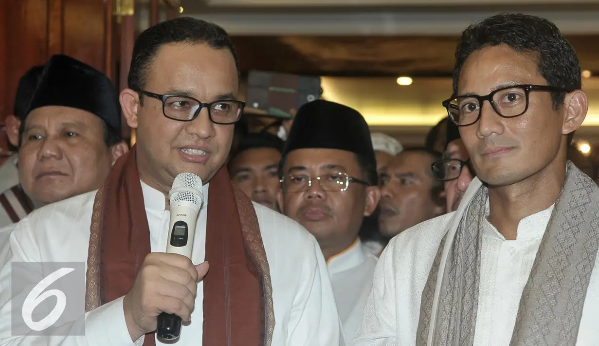Calon Gubernur DKI yang diusung Gerindra dan PKS, Anies Rasyid Baswedan memberikan keterangan pers saat deklarasi di kediaman orang tua Ketua Umum Gerindra, Prabowo Subianto, Jakarta, Jumat (23/9).  (Liputan6.com/Yoppy Renato)