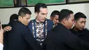 Sidang perceraian Atalarik Syah dan Tsania Marwa kembali digelar. Dihadiri oleh kedua belah pihak, Tsania dan Atalarik pun bertemu di dalam ruang persidangan. Namun terdapat pemandangan unik di lokasi sidang. (Nurwahyunan/Bintang.com)