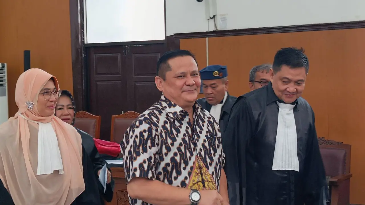 Mantan Kadiv Hubinter Bareskrim Polri, Irjen Pol Napoleon Bonaparte