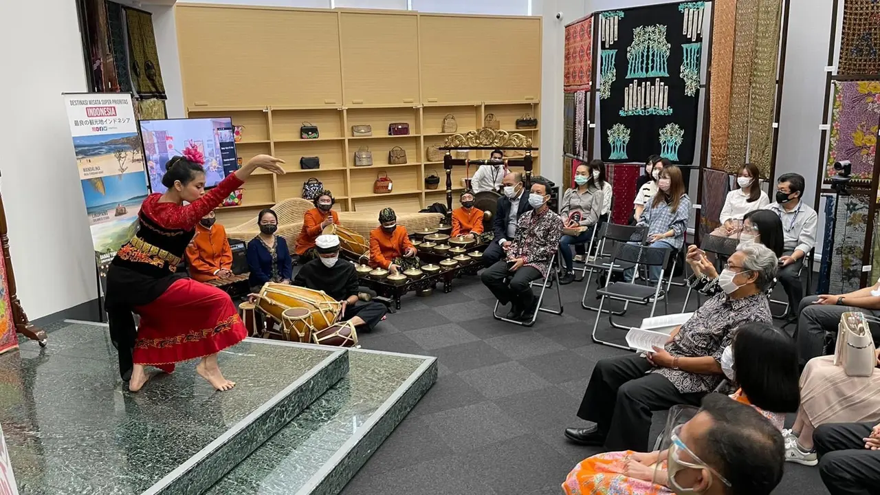 KBRI Tokyo mempromosikan budaya Indonesia dan menarik minat mahasiswa Jepang untuk mempelajarinya.