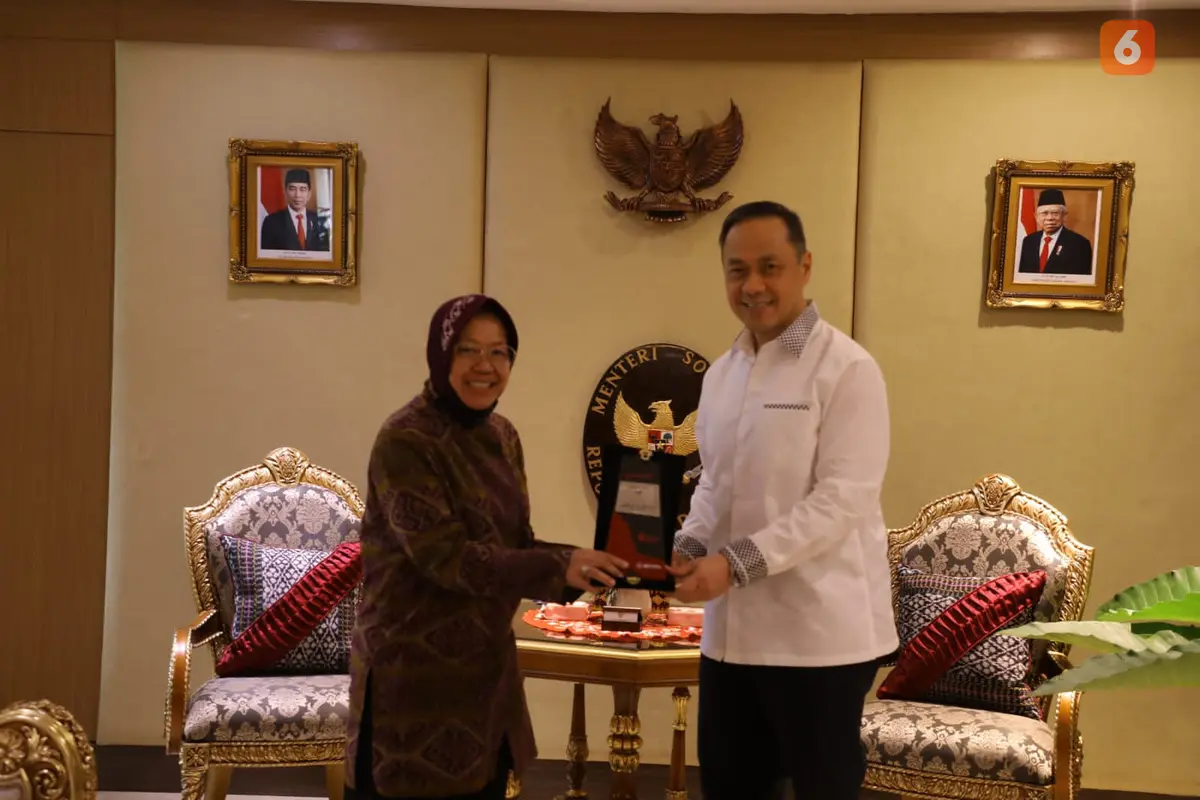 Menteri Sosial
