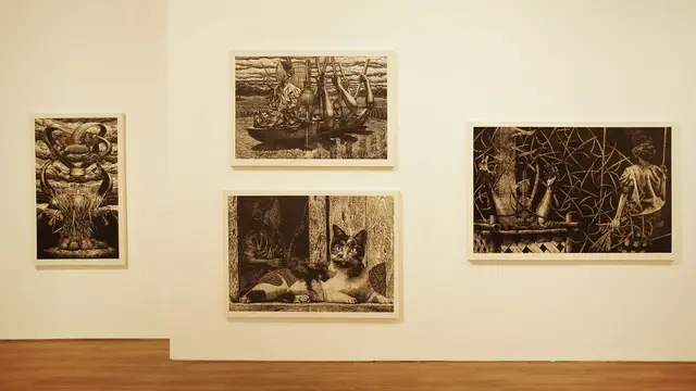 Present Continuous/Sekarang Seterusnya karya Muhlis Lugis dari Makassar