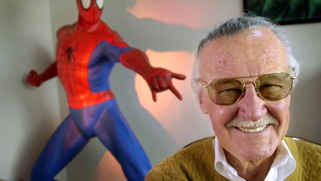 Sosok komikus sekaligus pencipta banyak karakter pahlawan super, Stan Lee, meninggal pada usia 95 tahun, Senin 12 November 2018 (AP/Reed Saxon)
