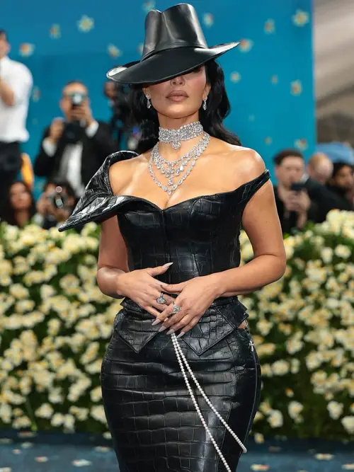 Kim kardashian zodiac 60 photos