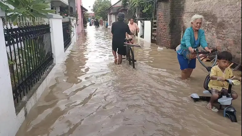 Imbas Banjir Cirebon Timur, Ribuan Rumah Terendam Hingga Warga Meninggal Dunia