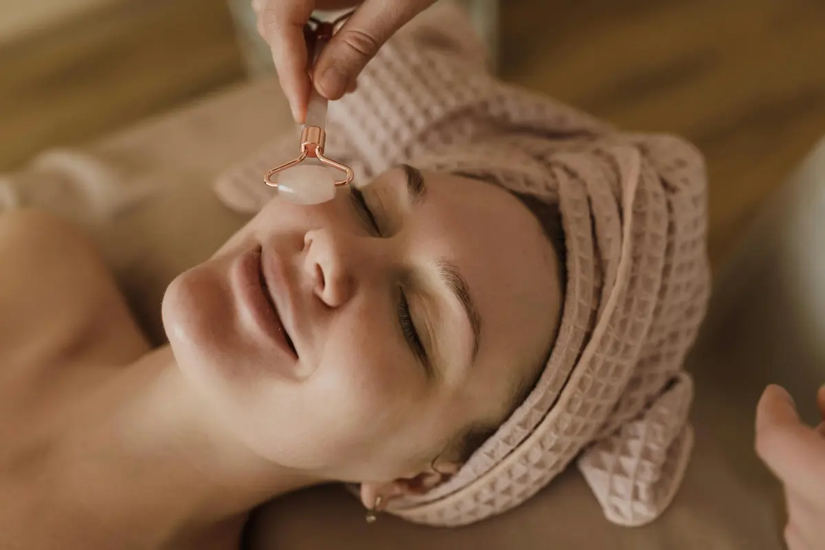 Jangan Abaikan! Ini 3 Kondisi Kulitmu Membutuhkan Hyaluronic Acid Segera