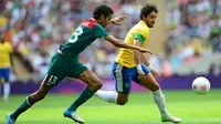 Alexandre Pato kini juga sudah kembali dipercaya mengisi skuat dari timnas Brasil. (AFP/Martin Bernetti)