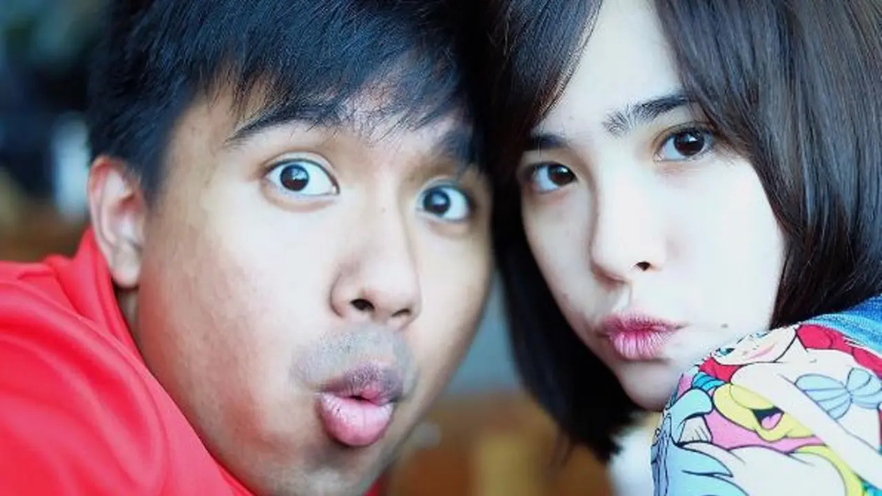 [Bintang] Pamela Bowie dan Joshua Suherman