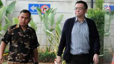 Terpidana Dadang Priyatna menjalani pemeriksaan di Gedung KPK, Jakarta, Rabu (08/08). Dadang Priyatna diperiksa untuk tersangka Tubagus Chaeri Wardana alias Wawan terkait kasus dugaan tindak pidana pencucian uang (TPPU).(merdeka.com/dwi narwoko)