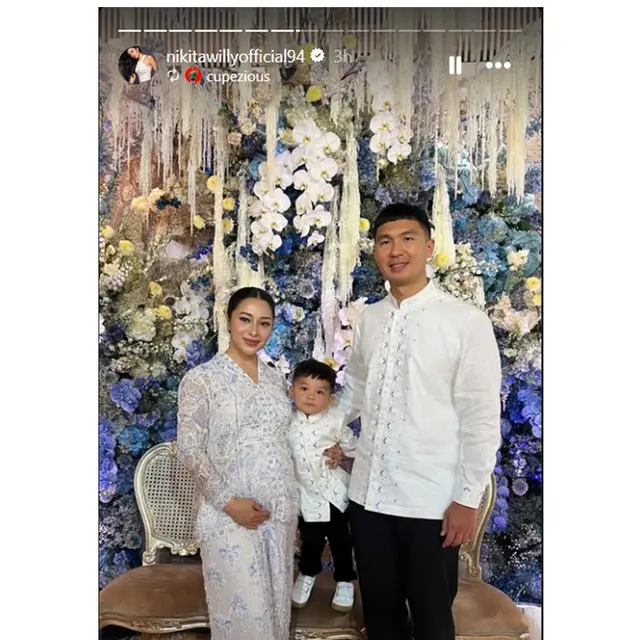 6 Potret Pengajian 4 Bulanan Kehamilan Nikita Willy