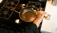 Fry Pan Artinya Apa? Pengertian, Fungsi, dan Jenis Material Wajan Serbaguna