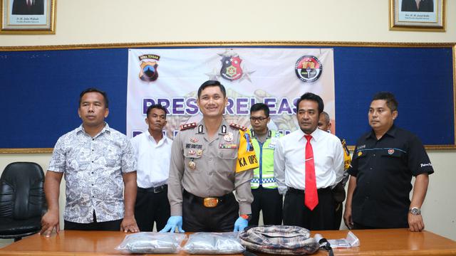 Petasan, apapun jenisnya, tetap berbahaya. (Foto: Liputan6.com/Muhamad Ridlo).