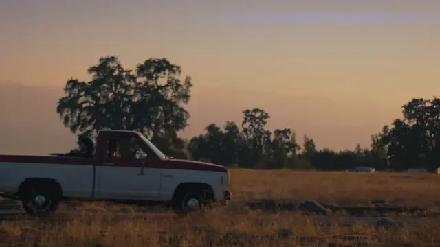 Cuplikan Foto di Klip Video The Astronaut Sama Dengan Cuplikan di HYYH BTS.