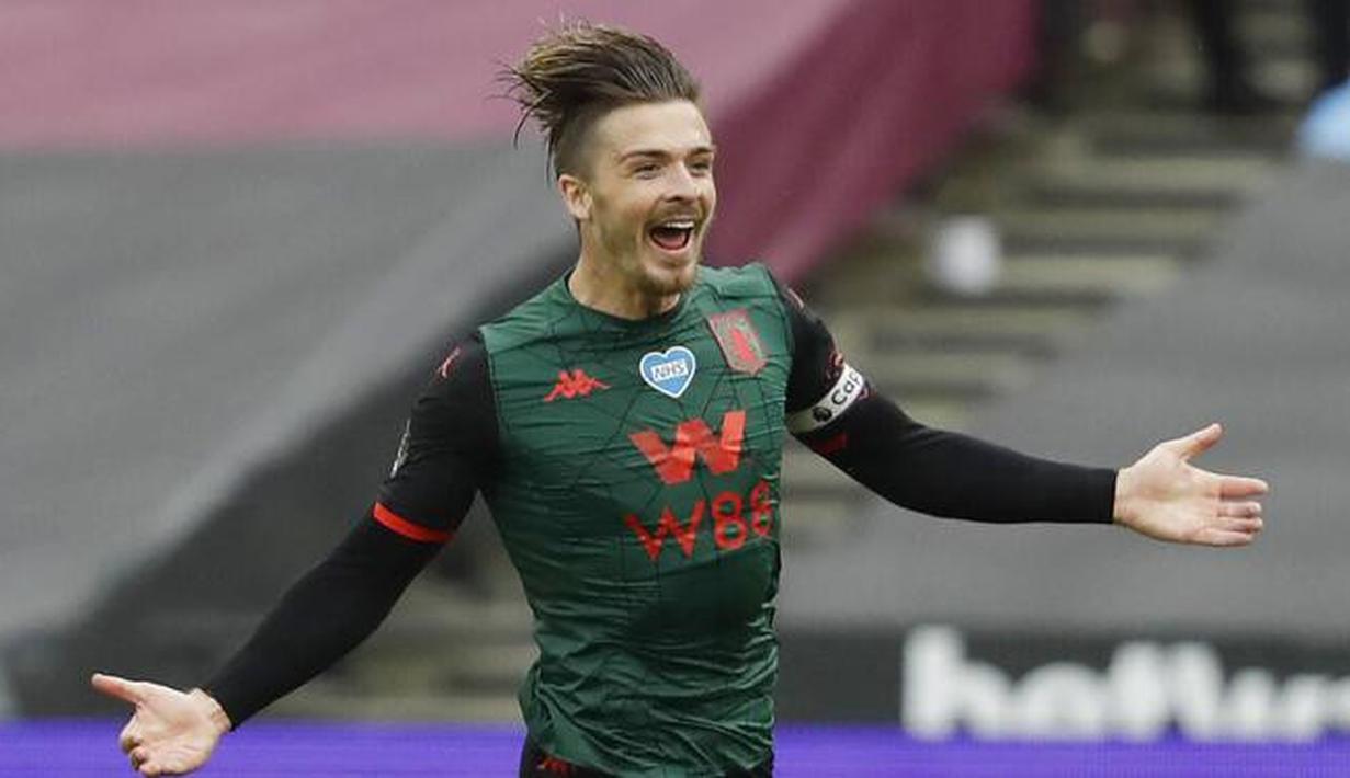 Jack Grealish - Grealish dinilai sebagai sosok yang tepat bagi Manchester United untuk menambah kekuatan dan menjadi pemain pelapis Bruno Fernandes serta Paul Pogba. (Andy Rain/Pool via AP)
