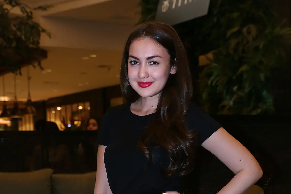 [Bintang] Rianti Cartwright