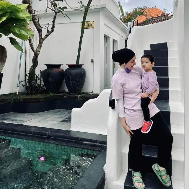 Bersama Arya Saloka, Ini 6 Momen Liburan Putri Anne Ke Bali dengan Anak