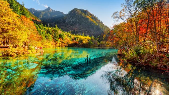 6 Pemandangan Alam yang Warna-warni Secara Natural, Bak Negeri Dongeng