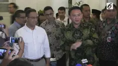 Calon Gubernur DKI Anies Baswedan bertemu dengan Basuki Tjahaja Purnama atau Ahok di Balai Kota Jakarta. Anies mengungkapkan ada dua hal utama yang dibahasnya dengan Gubernur DKI Jakarta itu.