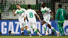 Ekspresi pemain Wolfsburg, Ricardo Rodriguez, setelah mencetak gol ke gawang Real Madrid pada leg pertama perempat final Liga Champions di Volkswagen Arena, Wolfsburg, Kamis (7/4/2016) dini hari WIB. (AFP/Odd Andersen)