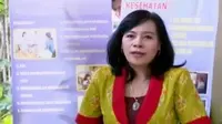 Tahun 2004, Dokter Sari mendirikan Yayasan Rama Sesana demi memberikan pengetahuan cukup tentang kesehatan reproduksi.