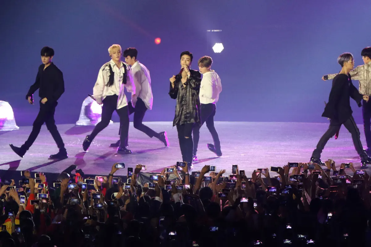 iKON dan lagu Love Scenario sukses mengguncang panggung penutupan Asian Games 2018.