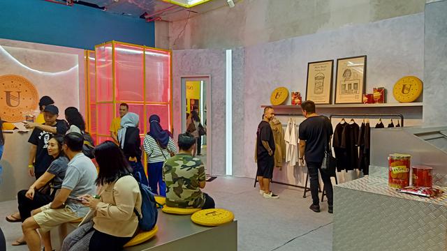 Biskuit Marie Menjelma dalam Koleksi Busana Streetwear di USS 2019