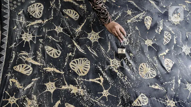 Perajin Batik Lawan Pandemi dengan Ciptakan Motif Covid-19
