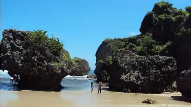 Pagi Indah di Tiga Pantai Perbatasan RI-Timor Leste