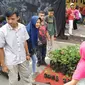 Mapala se-Kota Kediri tukarkan sampah dengan bibit pohon (Dian Kurniawan/Liputan6.com)